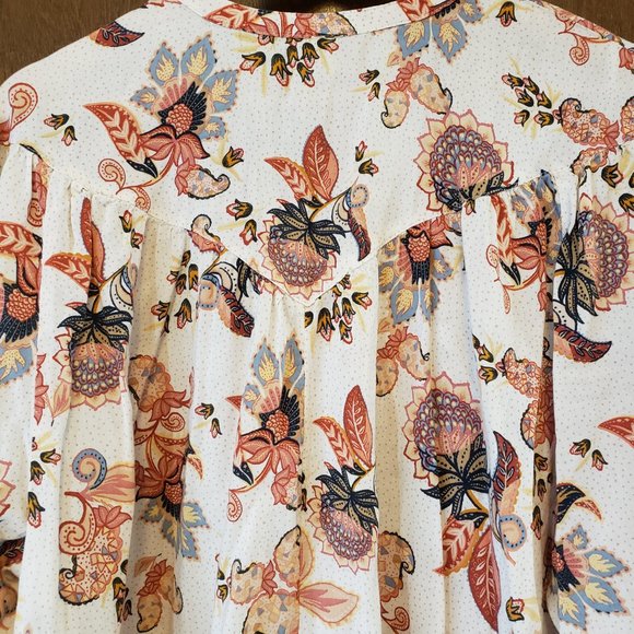 Old Navy Floral Print Top - Picture 6 of 6